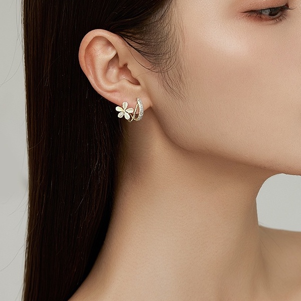 Bông Tai Thời Trang Hàn Quốc Mùa Hè Mới 2022 Dễ Phối Đồ Cho Nữ