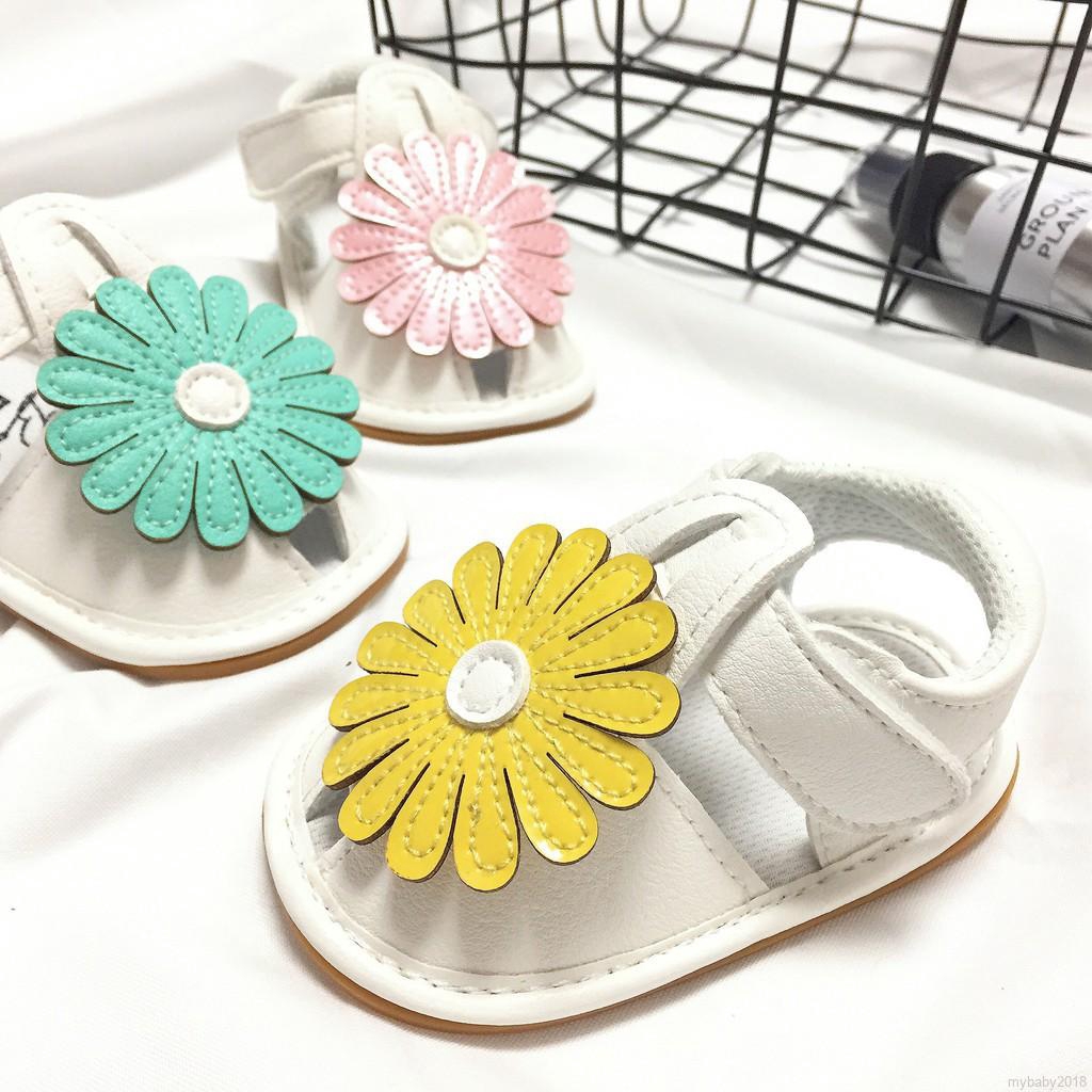 Giày sandal quai dán êm chân đính hoa hướng dương giả dễ thương cho bé gái