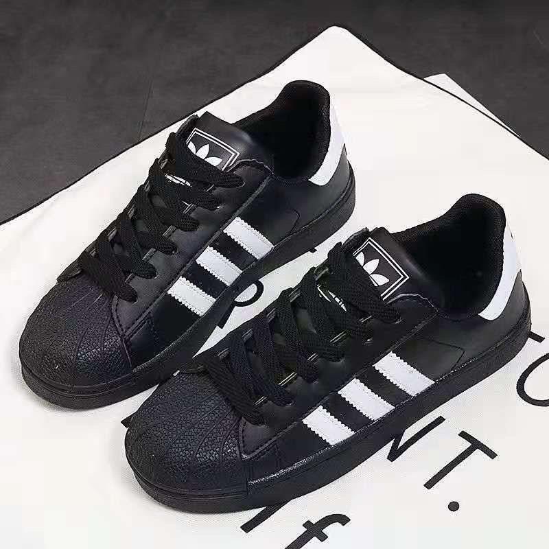 Giày thể thao Adidas Superstar phối màu cho nam và nữ