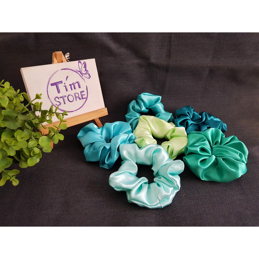 { Ảnh thật} SCRUNCHIES SATIN XANH LÁ - CỘT TÓC NỮ XINH XẮN