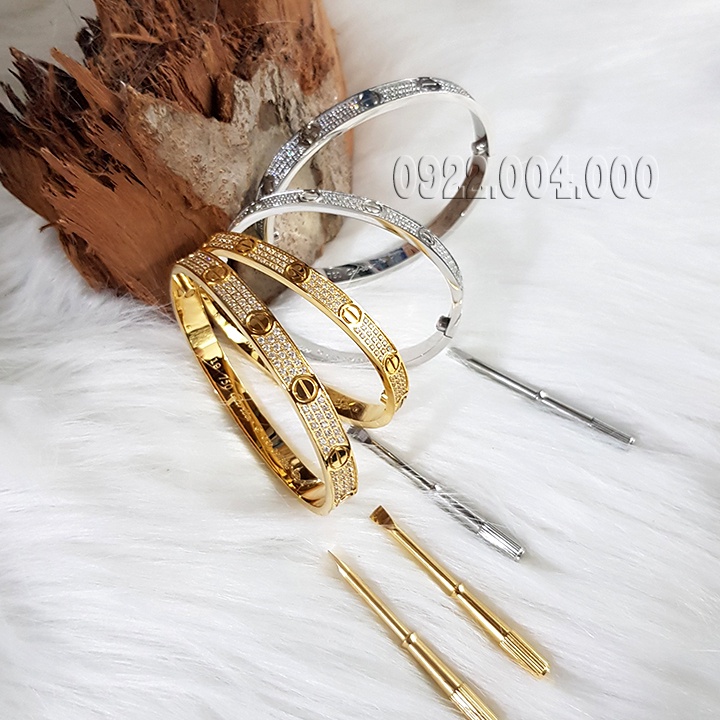 Vòng tay nữ, vòng tay nam đính 3 hàng đá cực sang.