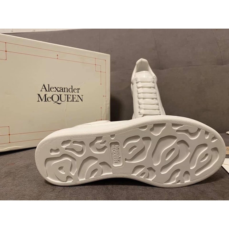 Giầy mcquen trắng tinh 1:1 ( full box + free ship )