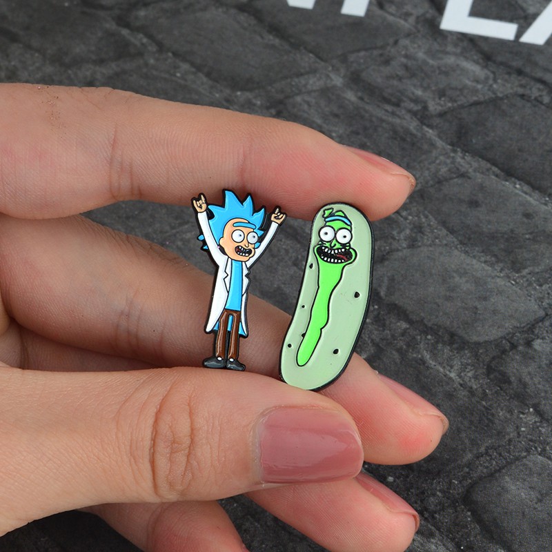 Ghim cài áo QIHE JEWELRY trang trí hình Rick and Morty ngộ nghĩnh bắt mắt