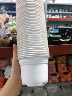Chậu nhựa mềm trồng cây (10.5x8cm)