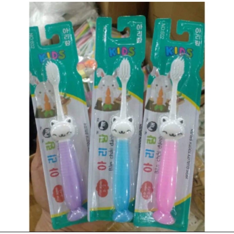 Bàn chải đánh răng trẻ em hình thú kids