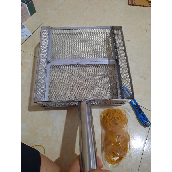 Sàn cát chuồng gà