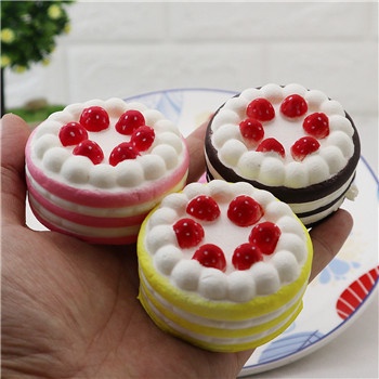 Squishy Lớn JUMBO Hình bánh kem 6 dâu nhiều màu Đồ Chơi Xốp Giảm Stress Hình mềm mịn dễ Thương đàn hồi Cho Bé