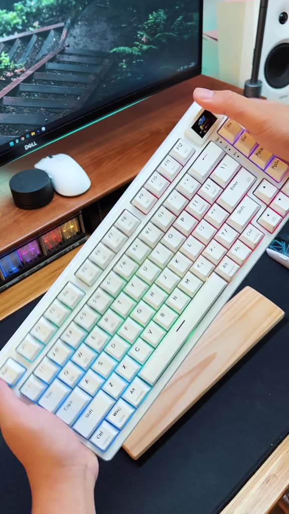 Bàn phím cơ monka 3075 - 3098 PRO mạch xuôi led rgb MÀN LCD không dây V2 | BigBuy360 - bigbuy360.vn