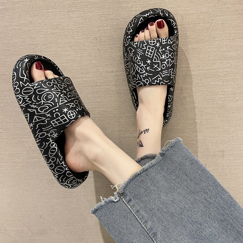 Dép quai ngang nữ, dép văn phòng - họa tiết dễ thương, đế bánh mì trendy