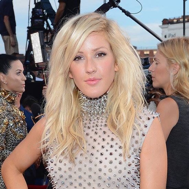 Mousse làm phồng tóc Kenra Volume Mousse Extra