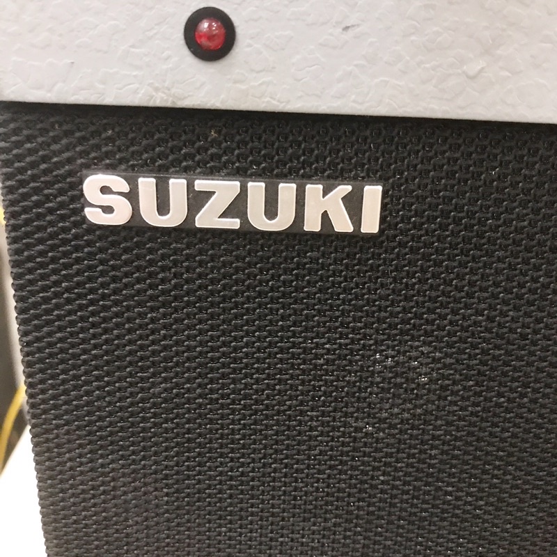 Ampli mini cho đàn guitar điện Suzuki SA-12, chạy pin hay ghim điện đều được, chơi hoàn hảo