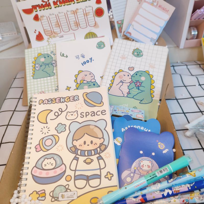 Set quà tặng sinh nhật 24 món đầy đủ đồ học tập