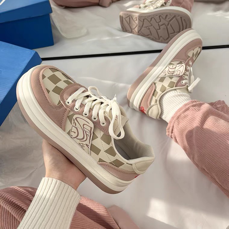 Giày nữ ulzzang đế độn Họa tiết caro đế bánh mì màu mới Hot Trend 2022