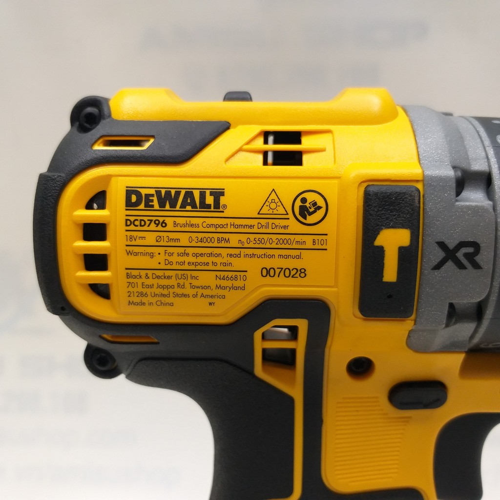 Máy khoan Dewalt 796