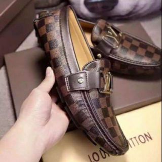 Giày lười LV về 2 màu nâu,đen