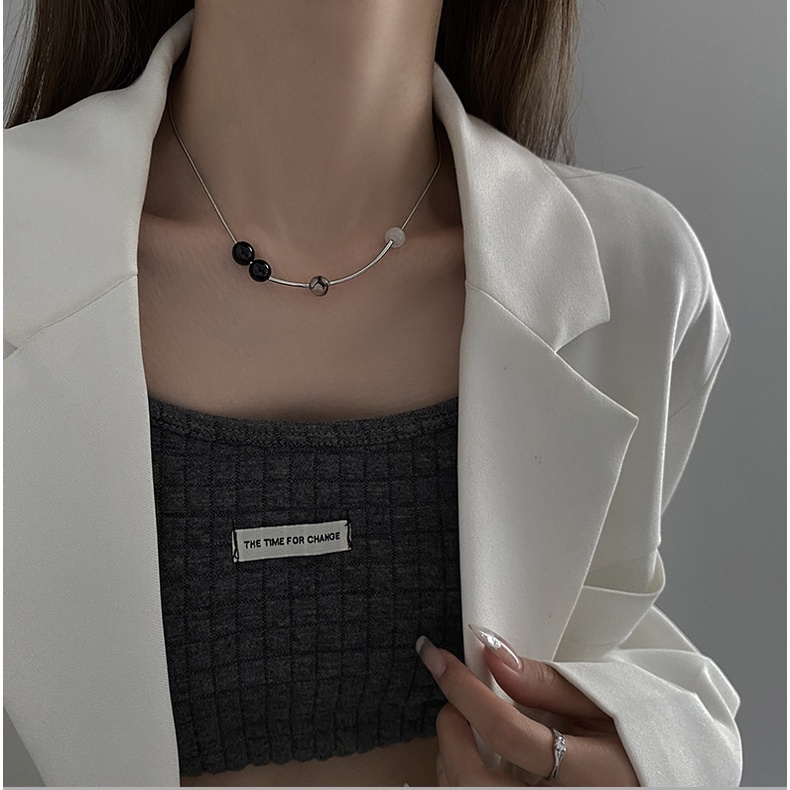 Dây chuyền chuỗi hạt tròn màu đen phong cách cổ điển