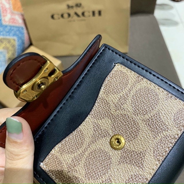 VÍ COACH TABBY NGẮN