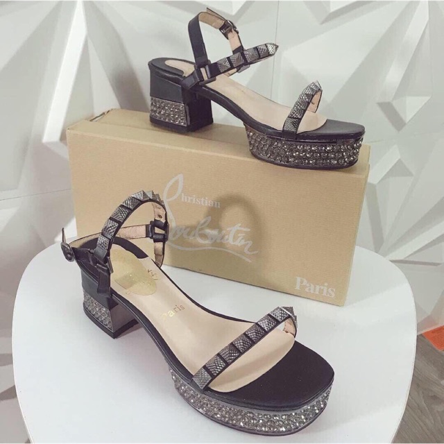 Sandal loboutin