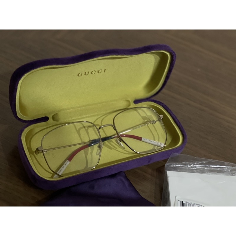 Gọng kính Gucci chính hãng - có sẵn