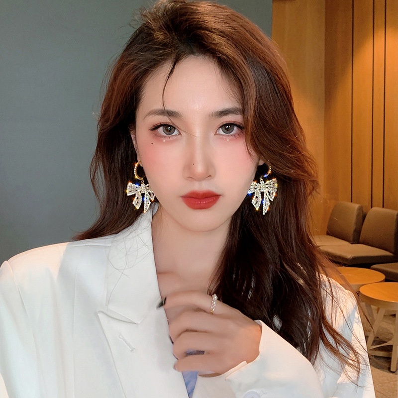 Bông Tai Dài Hình Nơ Đính Đá Lấp Lánh Sang Trọng Phong Cách Hàn Quốc Dành Cho Nữ