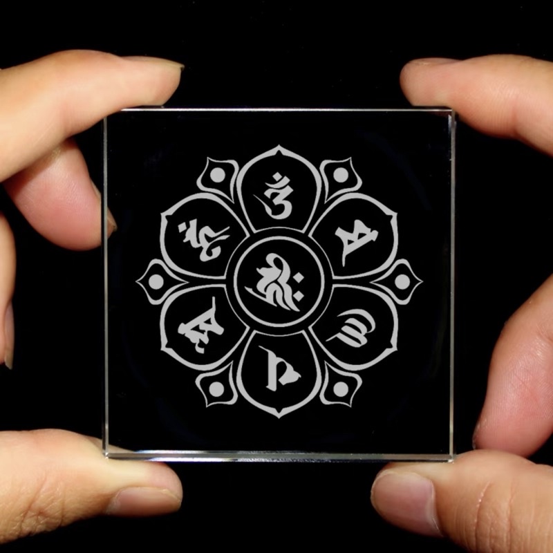 Tấm pha lê khắc chú