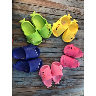 Dép cá mập baby Shark cute cho bé
