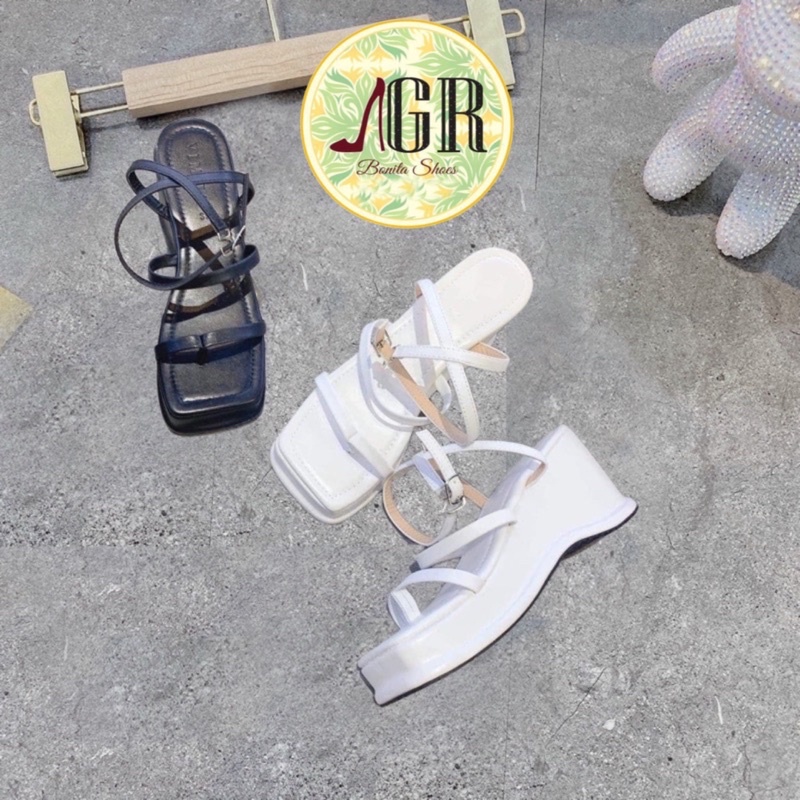 Sandal xuồng kẹp xỏ 3 dây khoá gài cao 7cm