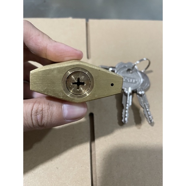 Ổ Khoá Đồng Yati 40mm - Chìa 4 Chấu