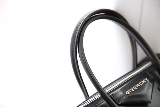 Túi xách tay gvchy