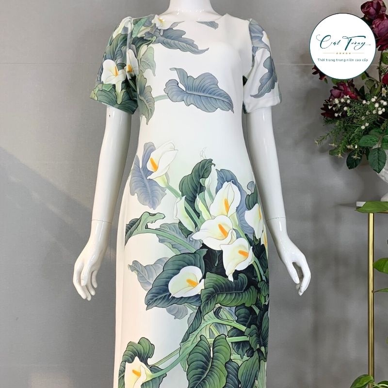 Đầm trung niên nữ cho mẹ kiểu họa tiết hoa lạ mắt màu trắng Siêu sang, co dãn thoải mái - Thời trang Cát Tường
