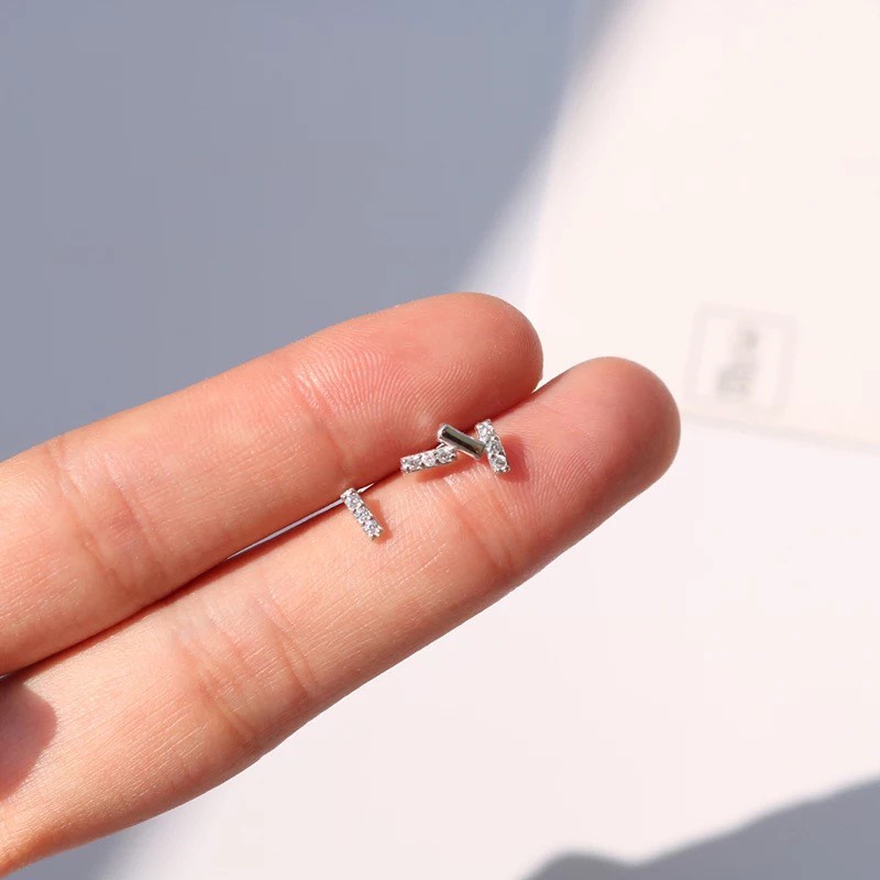 Khuyên tai bạc S925 đính đá zircon không gây dị ứng phong cách Hàn Quốc C395