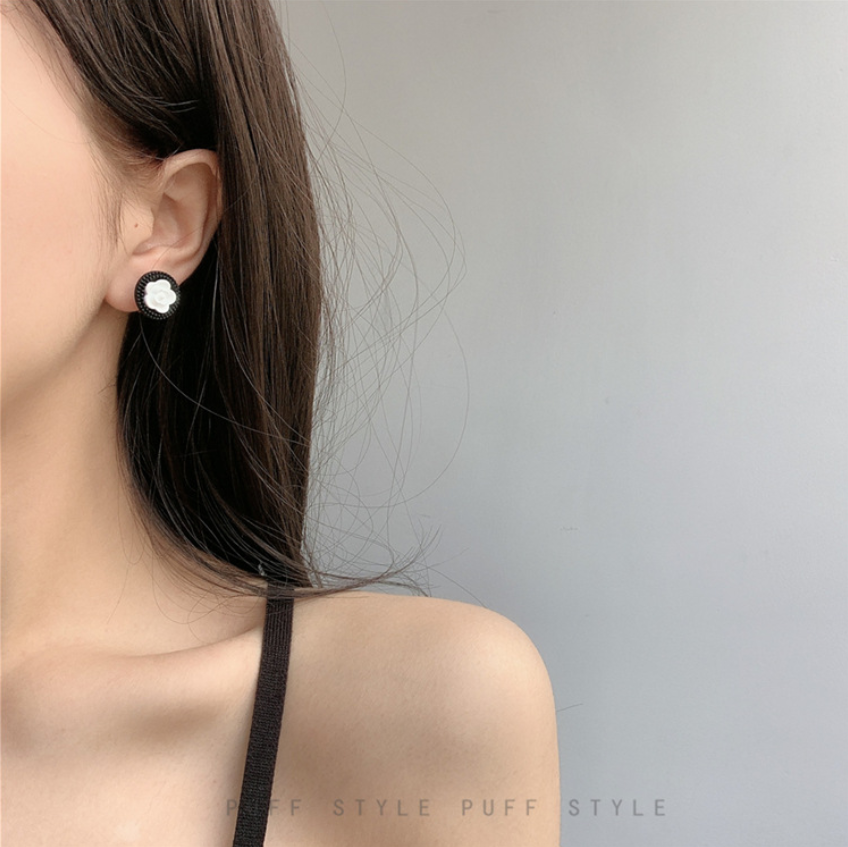 Fashion Black Bow Butterfly Earrings Hoa Tai Korean Temperament Simple Silver Needle Ear Studs