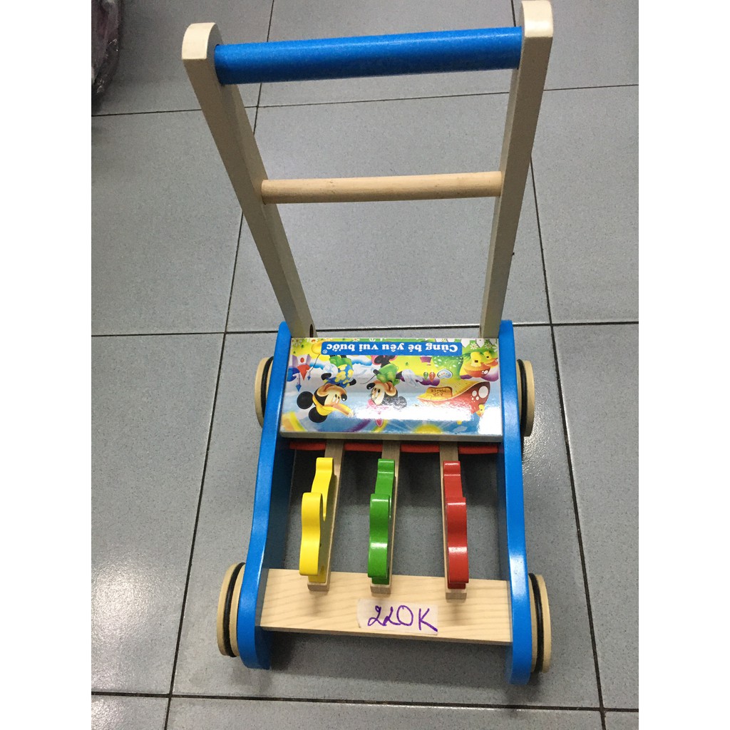 Xe tập đi bằng gỗ Song Son cho bé - Xe tập đi 3 con gà