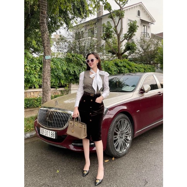 Chan váy nhung ôm túi trước kèm đai