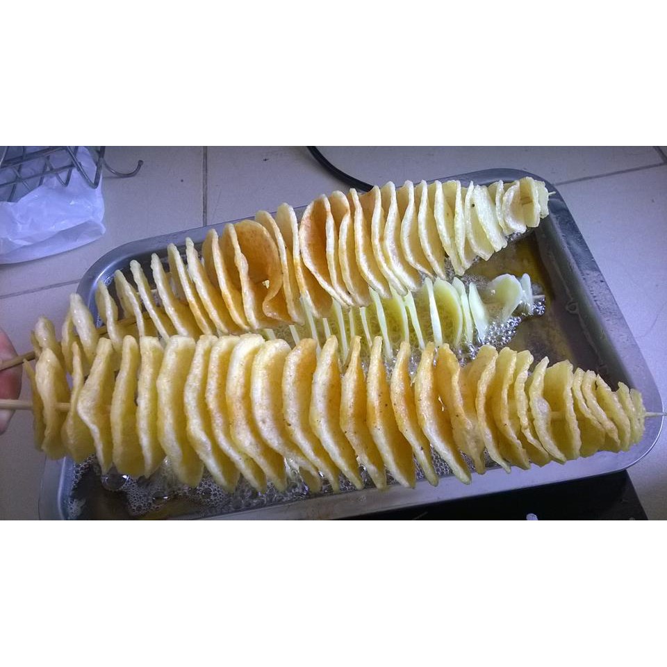 Máy cắt khoai tây lốc xoáy tặng 2 dao