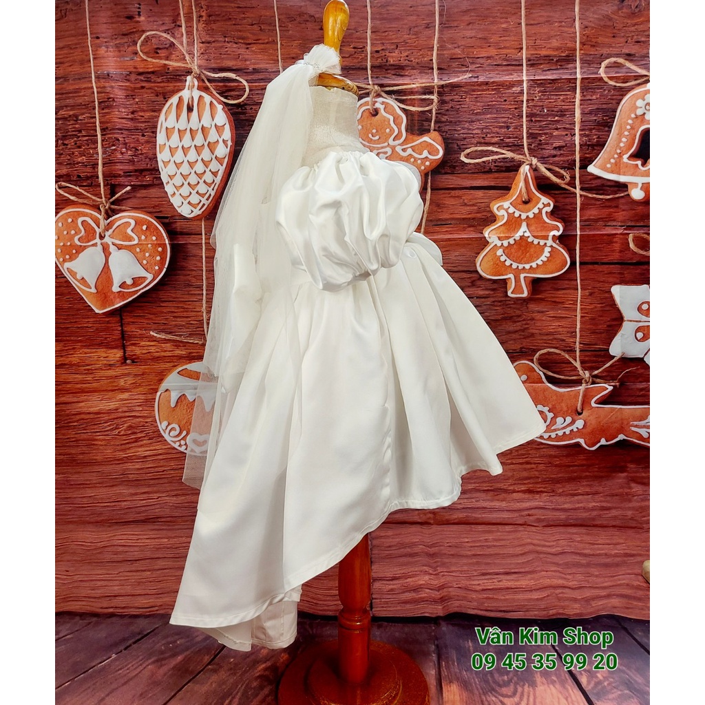 Đầm phù dâu bé gái kèm lúp