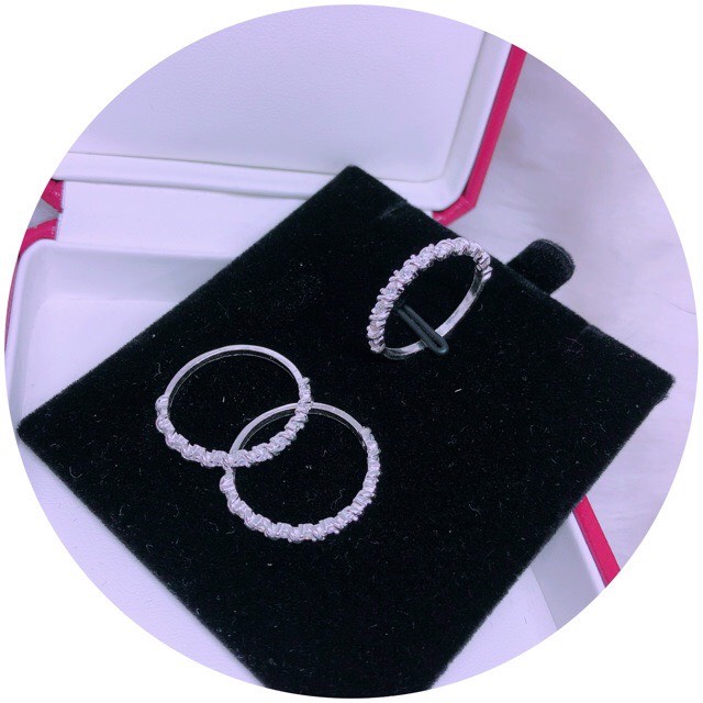 Nhẫn nữ vặn xoắn đính đá nhỏ chuẩn bạc ta - Kho sỉ bạc Nhất Linh