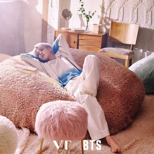 ( Tặng 15 tấm Postcards BTS ) Nước hoa VT x BTS  Eau De Poudre - phấn ngọc mịn mướt ( Hàng có sẵn )