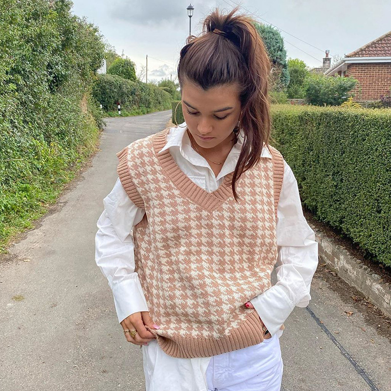 Áo Len Sát Nách Cổ Chữ V Họa Tiết Houndstooth Phong Cách Anh