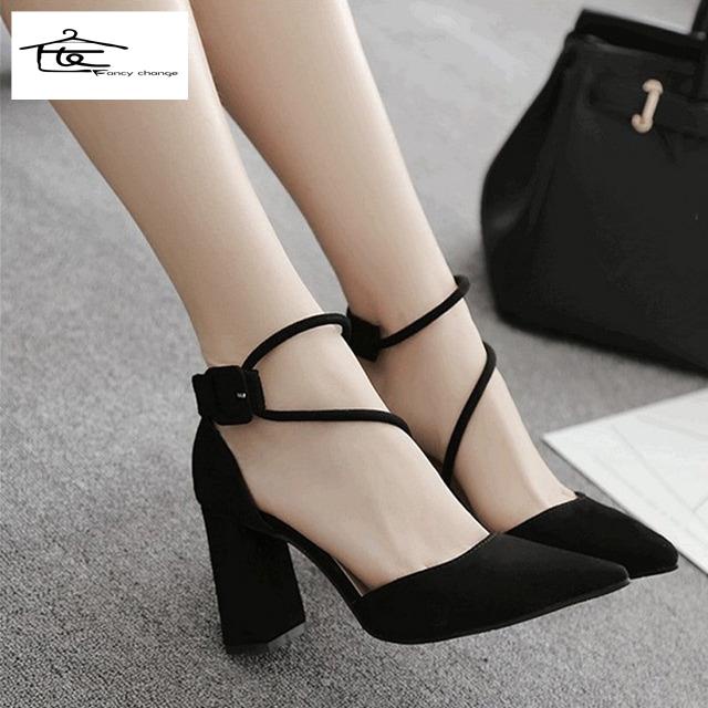 Giày Cao Gót Mũi Nhọn Màu Đen Cài Khóa Thời Trang Mùa Xuân Phong Cách Hàn Quốc Cho Nữ