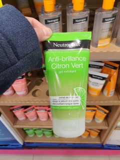 Sữa rửa mặt Neutrogena