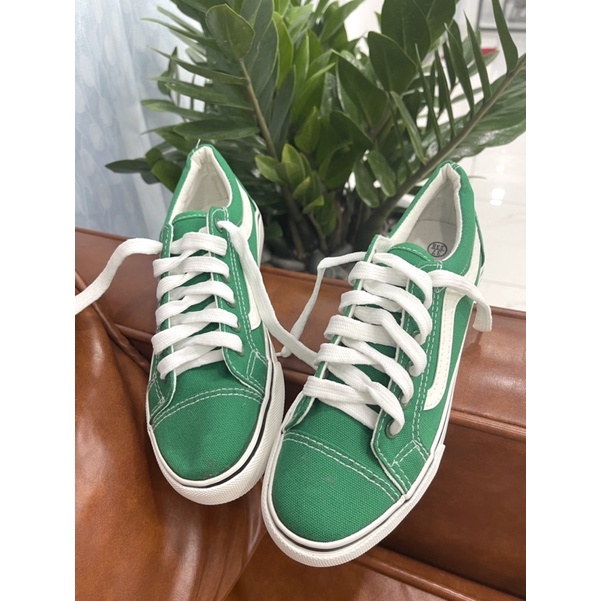 ☘️☘️NEW BATA THỜI TRANG MÀU XANH LÁ SIZE 37