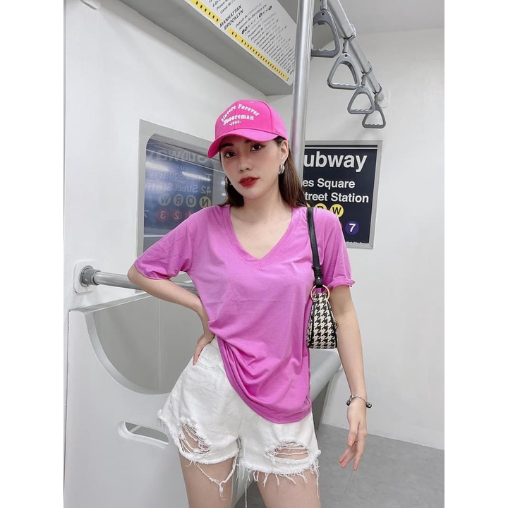 Áo thun nữ trơn cổ trái tim form rộng