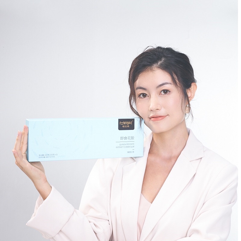 Tổ yến chưng yến mạch và táo đỏ