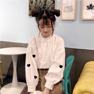 Áo sơ mi cổ bèo tay tim