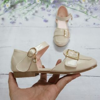 Giày sandal bé gái