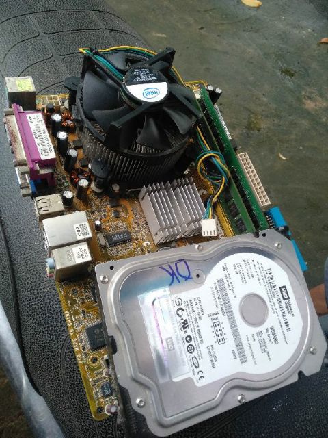 Combo 945 giga asus ram 2g ổ 80g cpu cho việc học tập đọc báo office | BigBuy360 - bigbuy360.vn