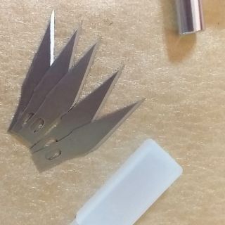 Bộ dao chạm khắc, cắt giấy 29 k