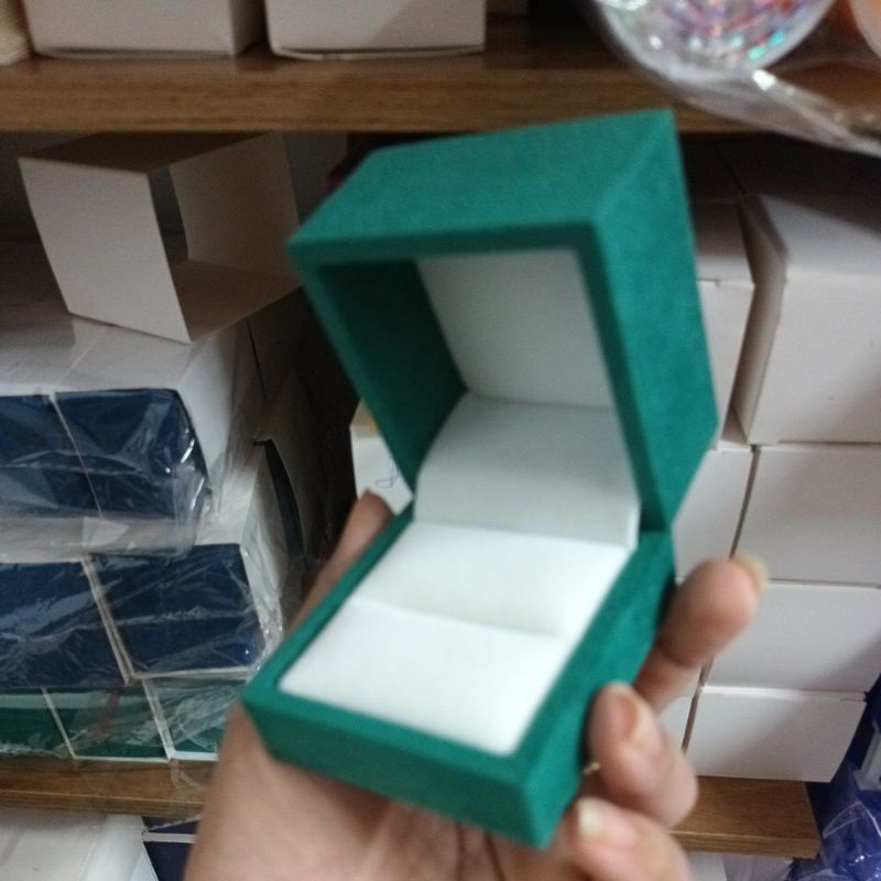 Hộp để nhẫn cao cấp