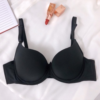 Áo ngực trơn mút vừa